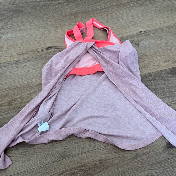 Old navy athletic bundle - Picture 8 of 14